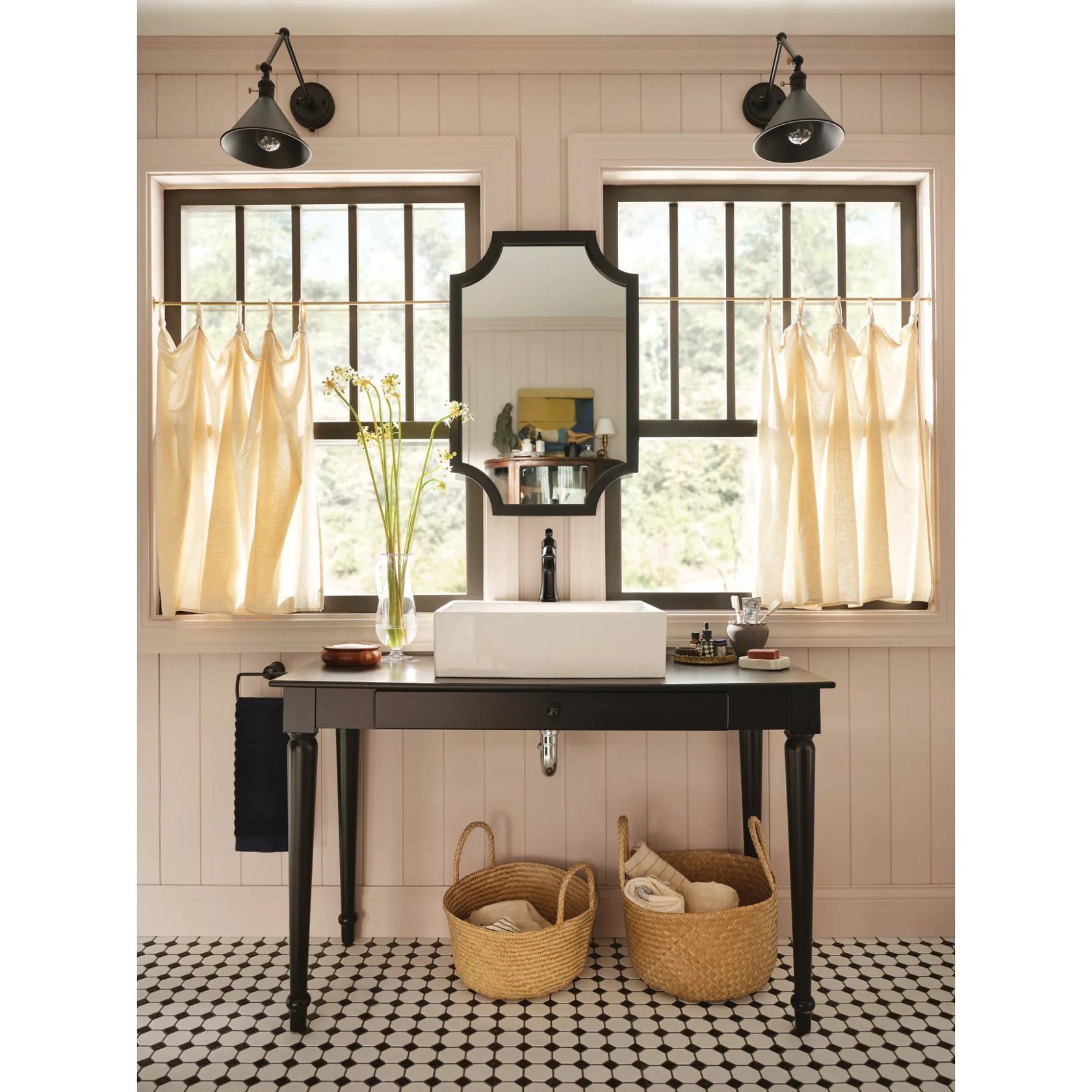 MOEN Dartmoor 6803BL Single Handle 1-Hole Bathroom Faucet with Drain Kit Included in Matte Black