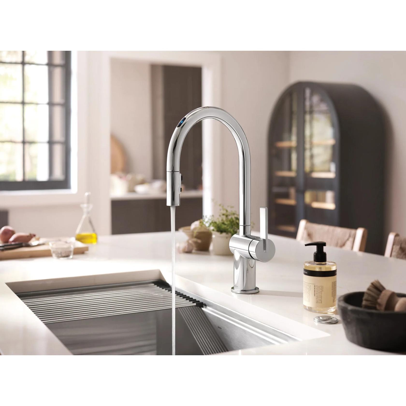 MOEN Cia 7622EVC Single-Handle Smart Touchless Pull Down Sprayer Kitchen Faucet with Voice Control and Power Clean in Chrome