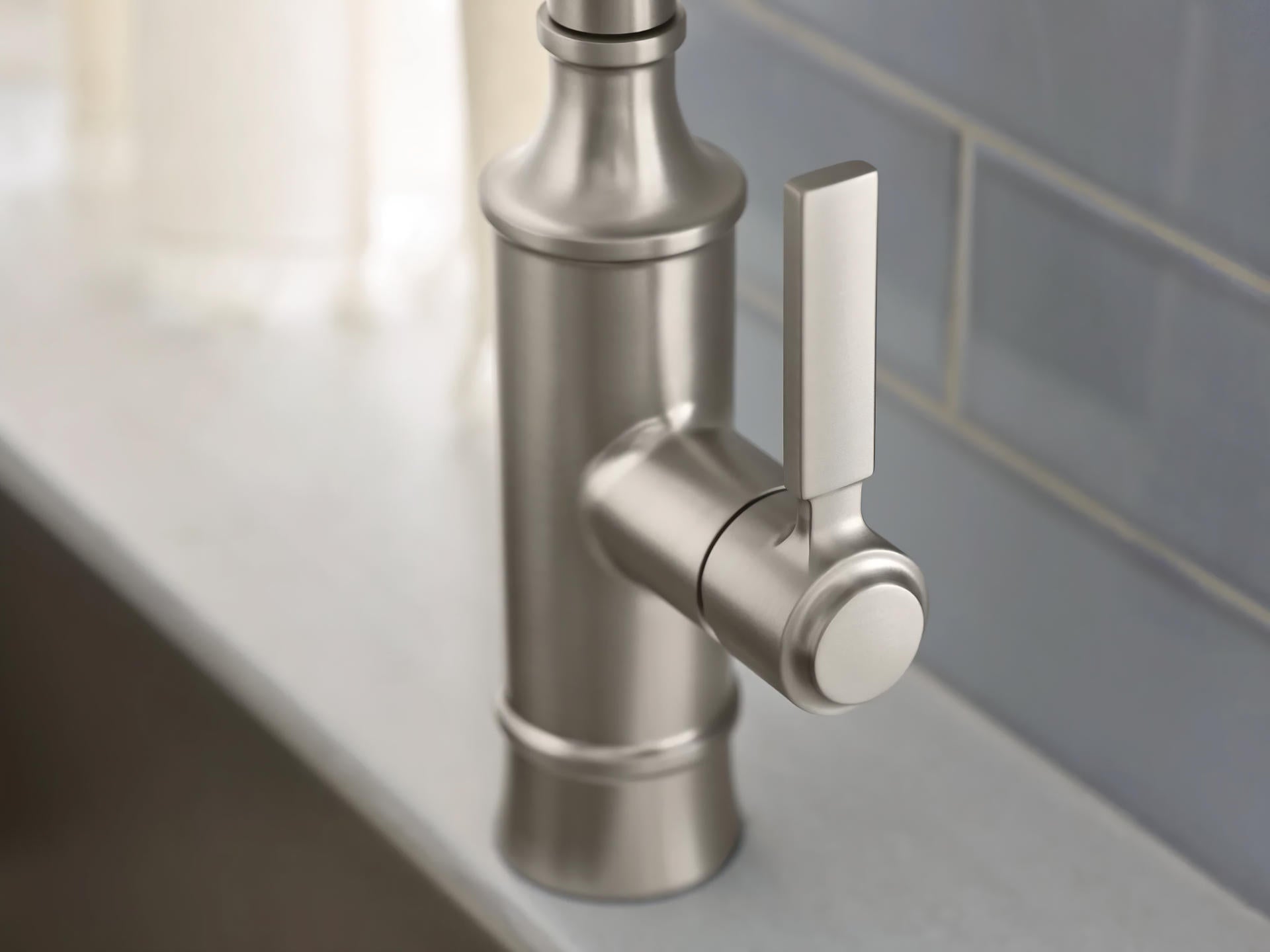 MOEN Gilden 87679SRS Single Handle Pull-Down Sprayer Kitchen Faucet with Reflex and Power Boost in Spot Resist Stainless