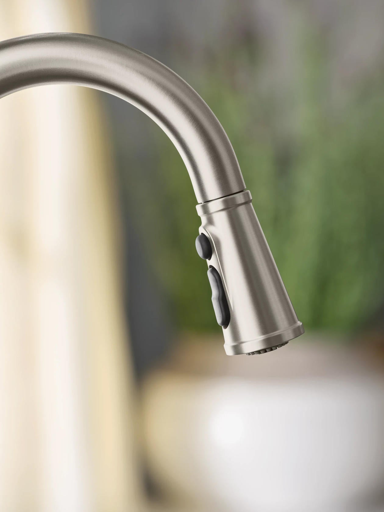 MOEN Gilden 87679SRS Single Handle Pull-Down Sprayer Kitchen Faucet with Reflex and Power Boost in Spot Resist Stainless