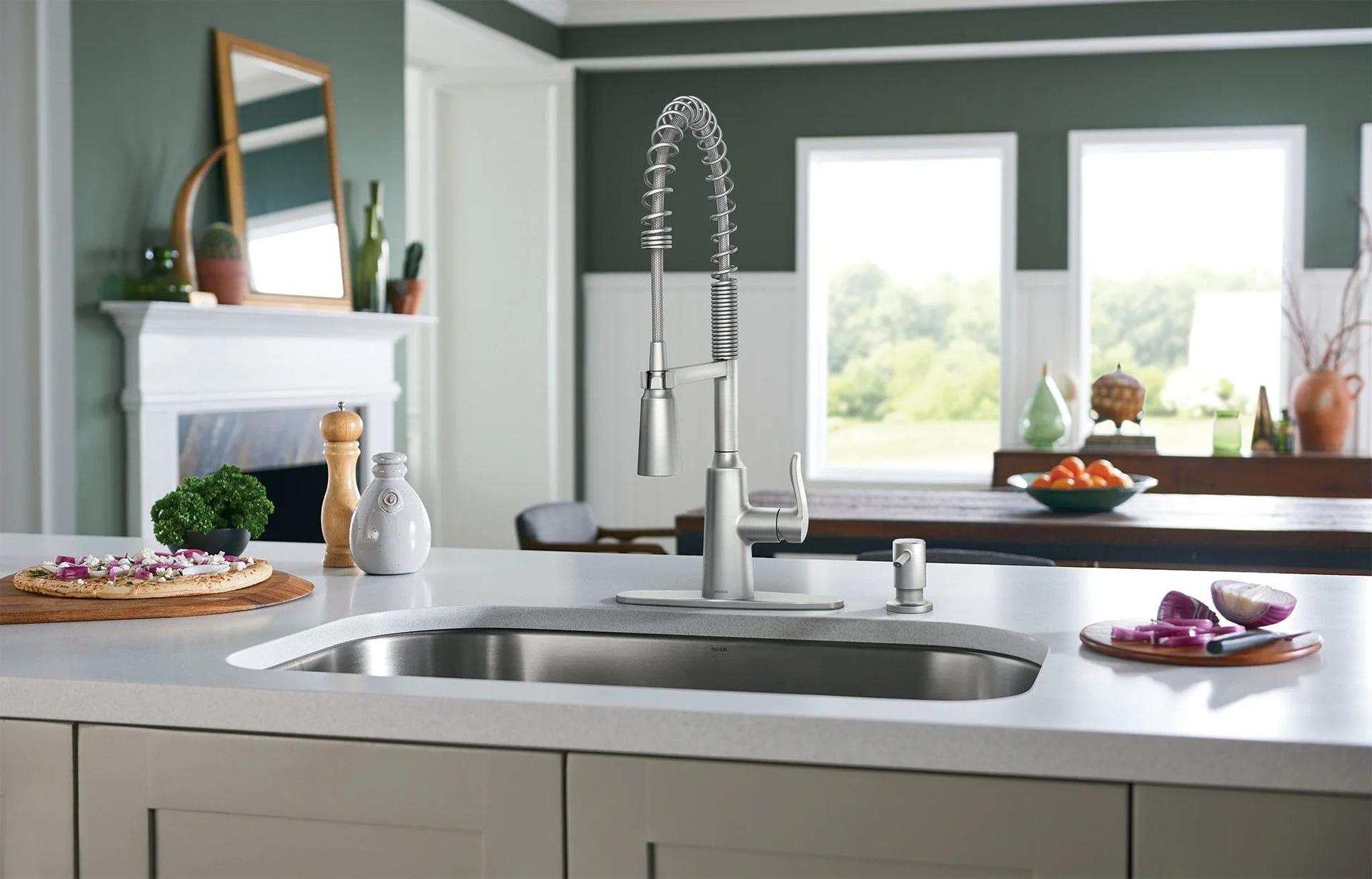 MOEN Edwyn 87807SRS Single-Handle Kitchen Faucet with Soap Dispenser in Spot Resist Stainless