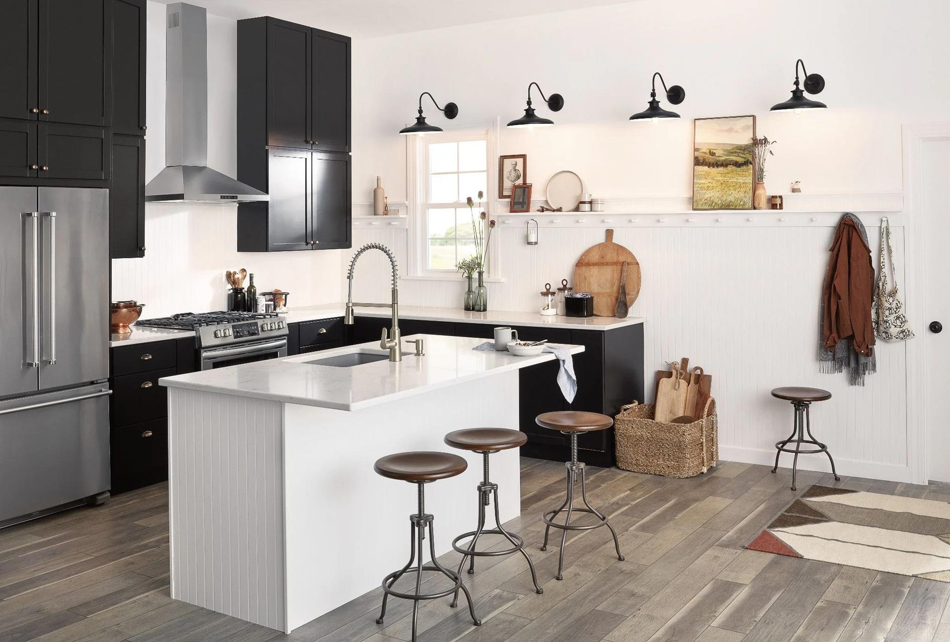 MOEN Edwyn 87807SRS Single-Handle Kitchen Faucet with Soap Dispenser in Spot Resist Stainless