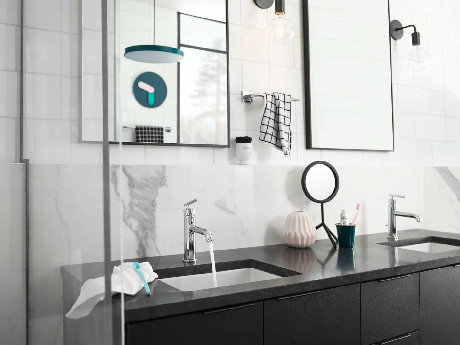 MOEN Gibson 6145 Single Hole Single-Handle Bathroom Faucet with Drain Assembly in Chrome