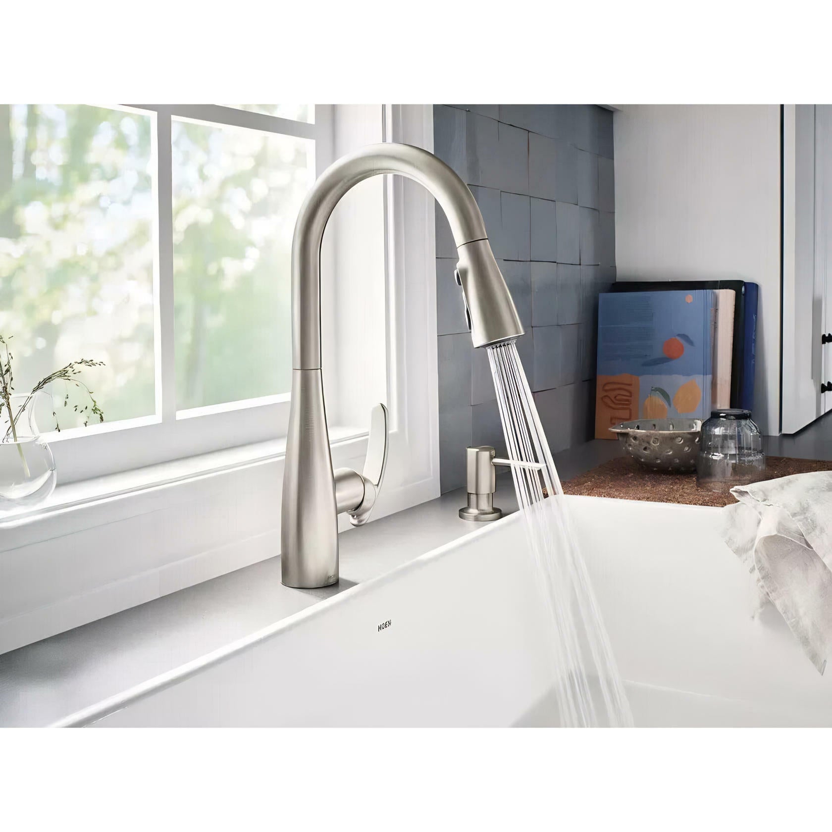 MOEN Reyes 87932SRS Single-Handle Pull-Down Sprayer Kitchen Faucet with Reflex and Power Clean in Spot Resist Stainless