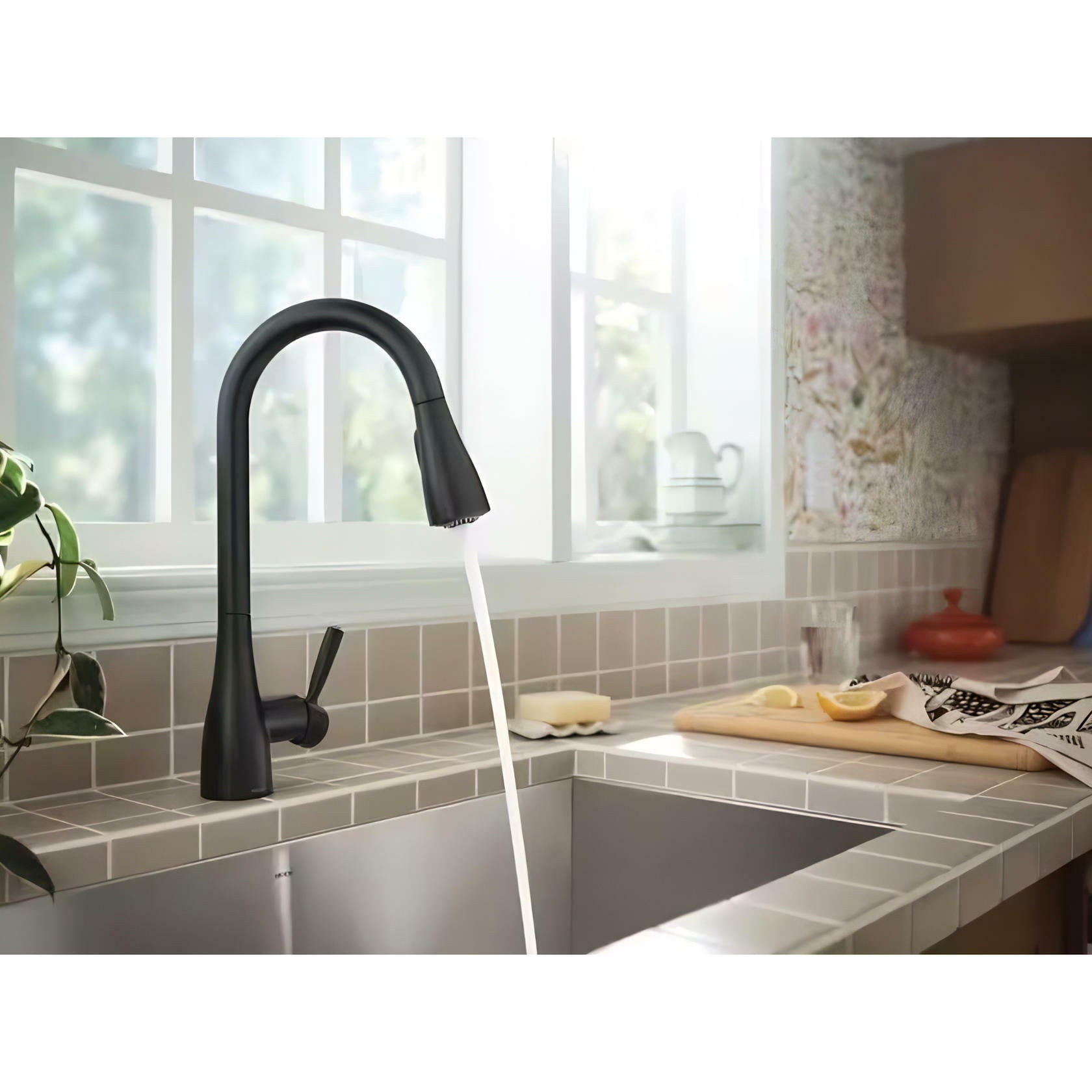 MOEN Doherty 87260BL Single Handle Pull-Down Sprayer Kitchen Faucet with Power Clean and Reflex in Matte Black