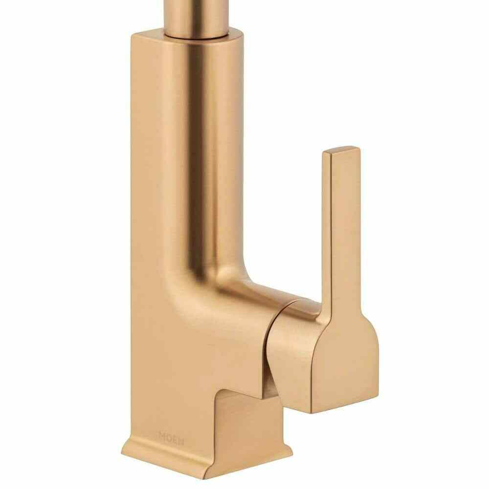MOEN STo S72308BG Single-Handle Pull-Down Sprayer Kitchen Faucet with Reflex in Brushed Gold