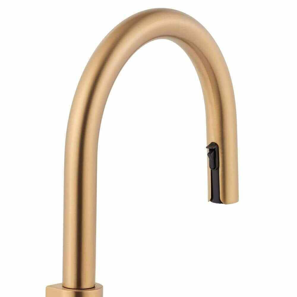 MOEN STo S72308BG Single-Handle Pull-Down Sprayer Kitchen Faucet with Reflex in Brushed Gold