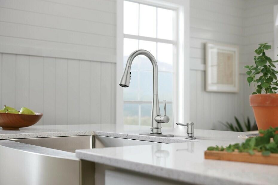 MOEN Birchfield 87205SRS Single-Handle Pull-Down Sprayer Kitchen Faucet with Reflex and PowerBoost in Spot Resist Stainless
