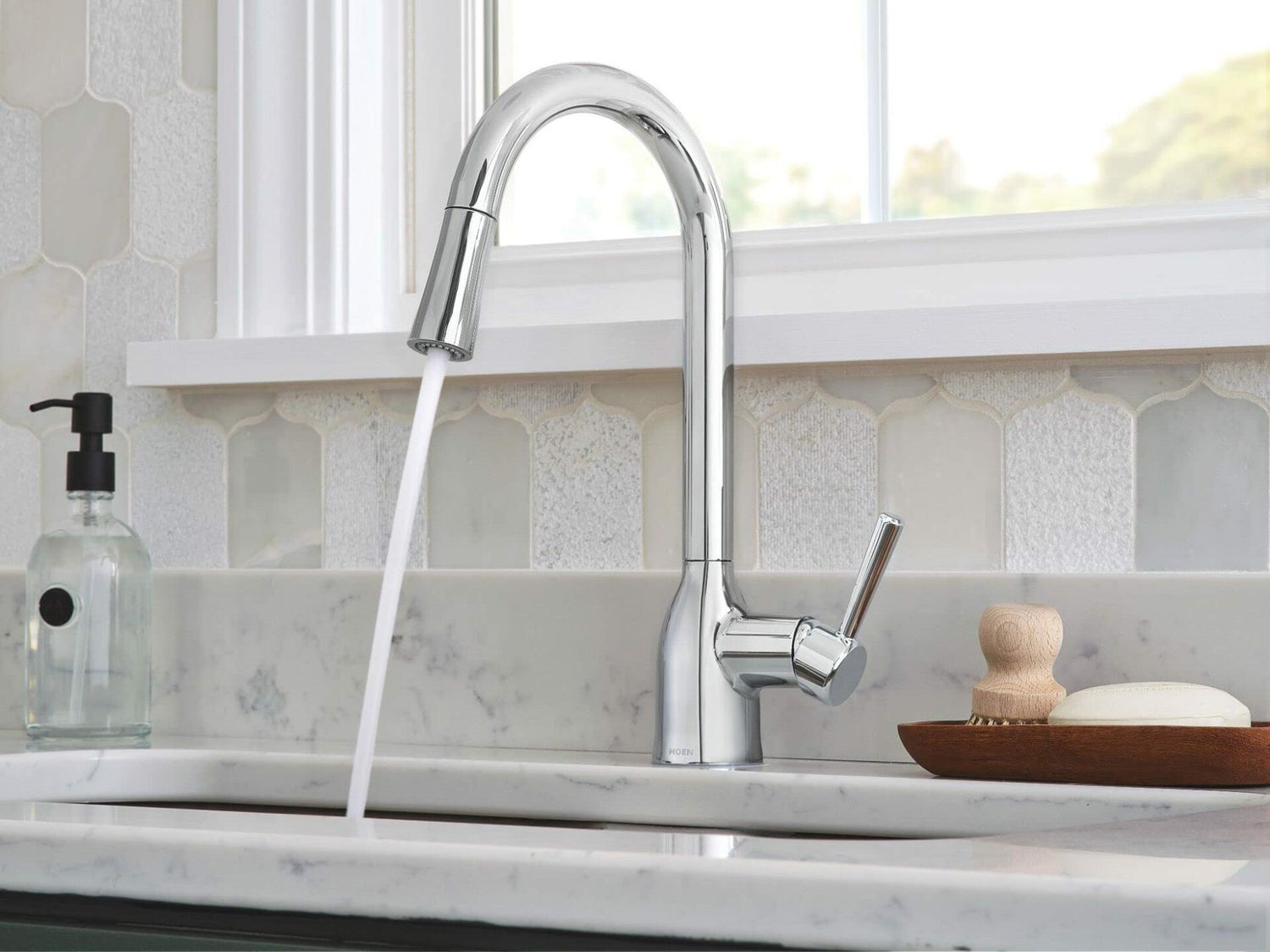 MOEN Adler 87233 Single-Handle Pull-Down Sprayer Kitchen Faucet with Power Clean and Reflex in Chrome