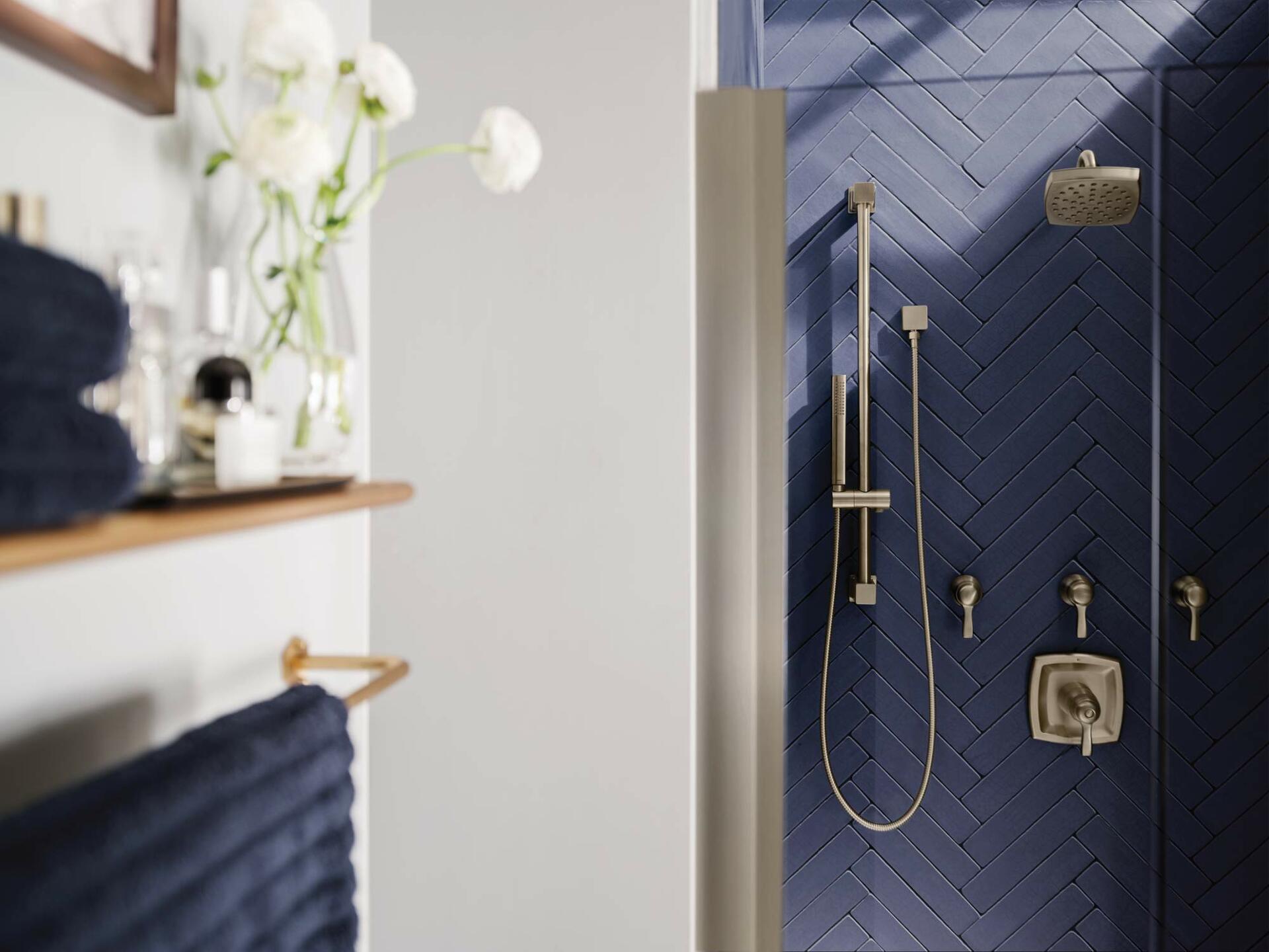 Moen S6365EPNL Voss 6" Single-Function Eco-Performance Rainshower Showerhead with Immersion Technology, Polished Nickel