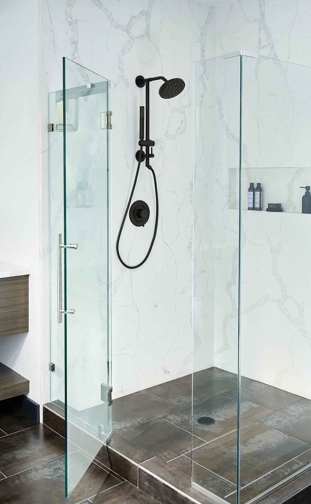 MOEN Fina S176BL Rainshower Shower Head with Immersion Technology in Matte Black
