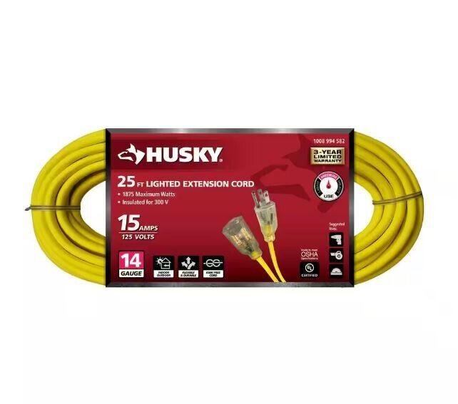 Husky 25 ft. 14/3 Medium Duty Indoor/Outdoor Extension Cord with Lighted End - Like New