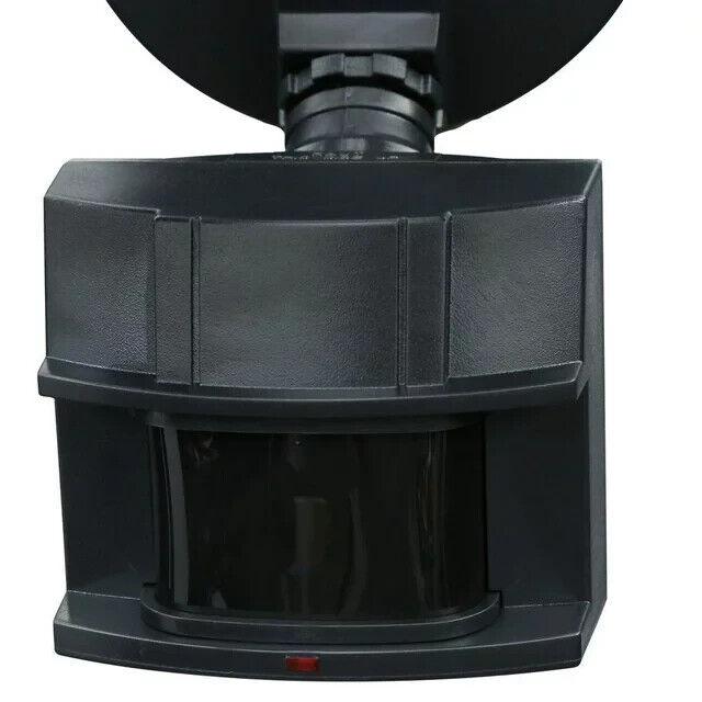 Defiant 180 Degree Black Motion-Sensing Outdoor Security Light - Like New