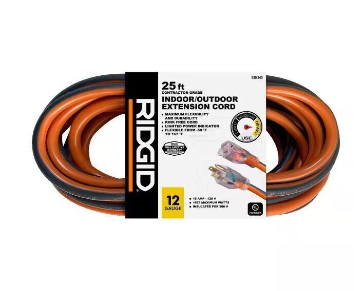 RIDGID 25 ft. 12/3 Heavy Duty Indoor/Outdoor Extension Cord with Lighted End - Like New