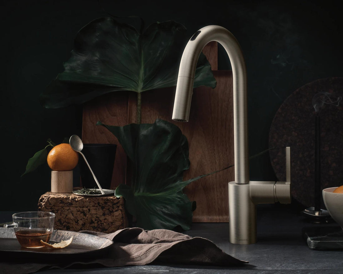 MOEN Align 7565EVSRS Single-Handle Smart Touchless Pull Down Sprayer Kitchen Faucet with Voice Control in Spot Resist Stainless