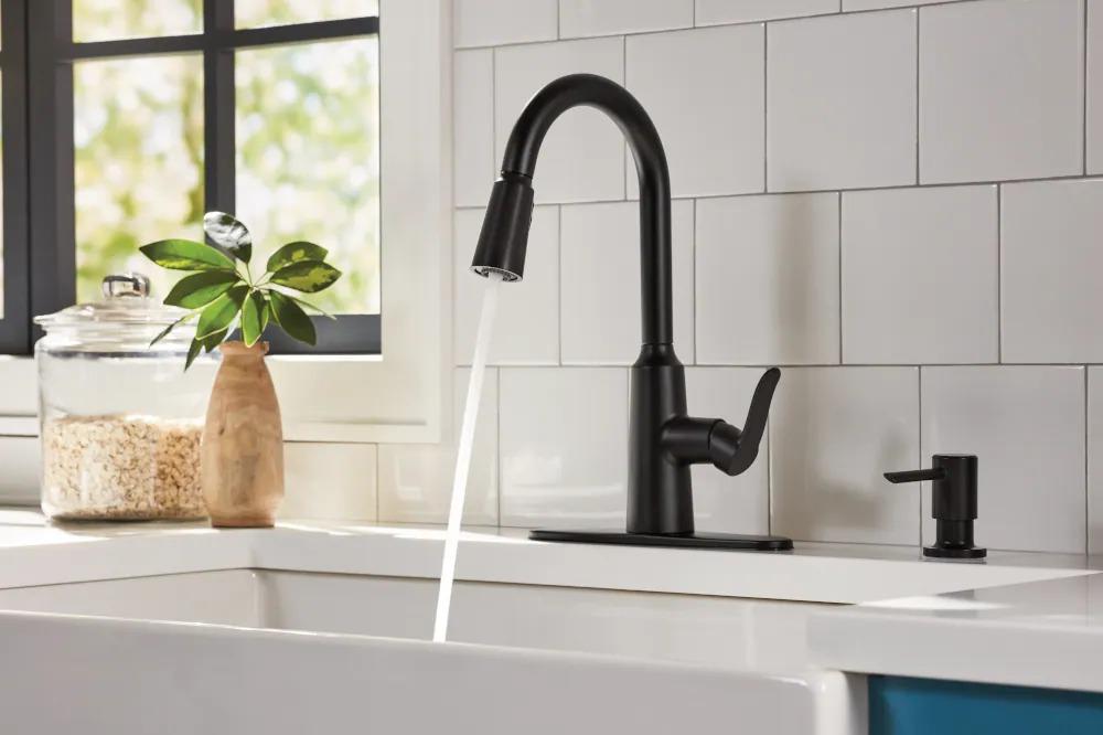 MOEN Edwyn 87028BL Single Handle Pull-Down Handle Kitchen Faucet in Matte Black (Deck Plate Included)