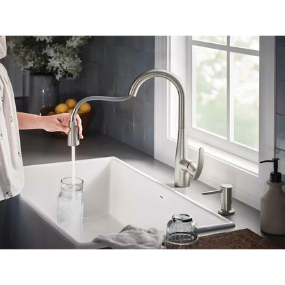 MOEN Reyes 87932SRS Single-Handle Pull-Down Sprayer Kitchen Faucet with Reflex and Power Clean in Spot Resist Stainless
