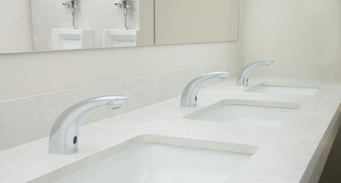 MOEN M-Power CA8301 Commercial Touchless 4-Inch Centerset Hands-Free Battery Powered Sensor-Operated Bathroom Faucet in Chrome