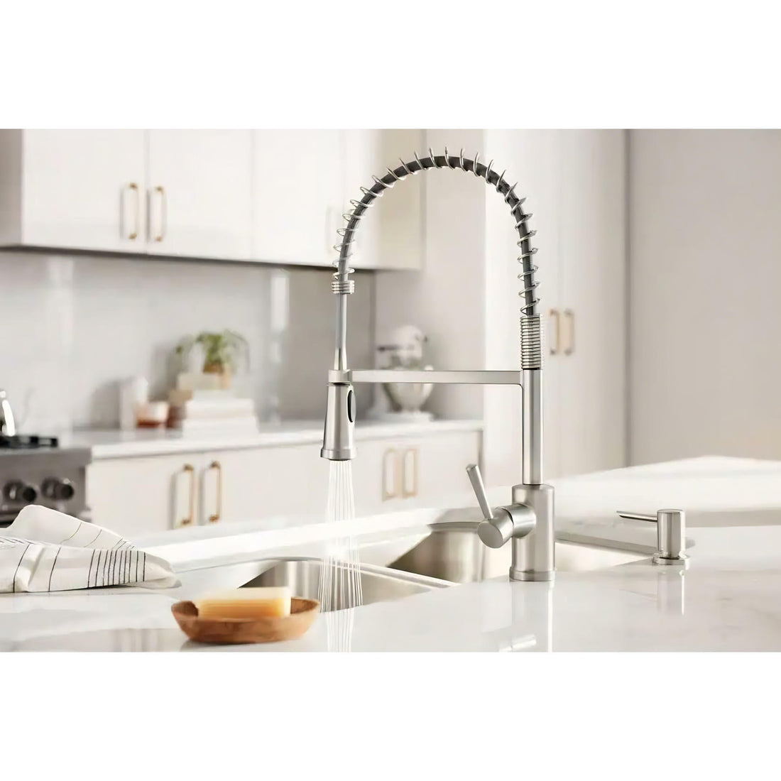 MOEN Indi 87194SRS Single-Handle Pre-Rinse Spring Pulldown Sprayer Kitchen Faucet with Power Clean in Spot Resist Stainless